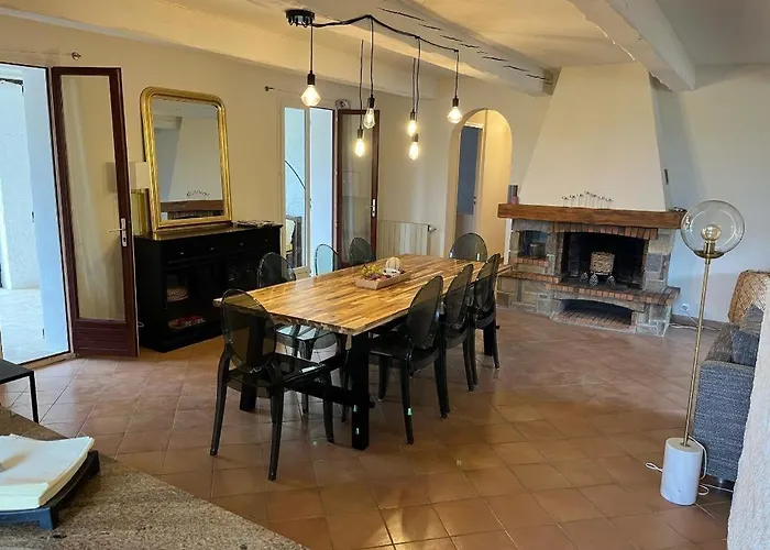 Jolie Maison Avec Vue Imprenable, Piscine, Jeu De Boules, Calme Au Coeur Du Luberon