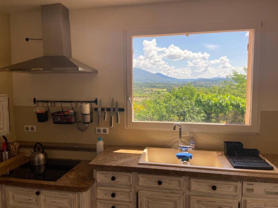 Jolie Maison Avec Vue Imprenable, Piscine, Jeu De Boules, Calme Au Coeur Du Luberon Villa Les Cordiers
